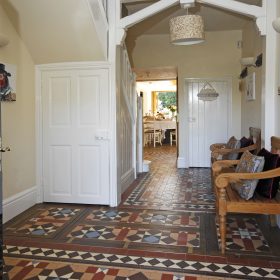 Lea Marston Farmhouse - kate & tom's Large Holiday Homes