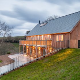 Barcroft Retreat - kate & tom's Large Holiday Homes