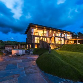 Barford Beach House - kate & tom's Large Holiday Homes