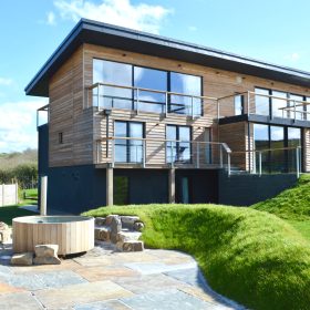 Barford Beach House - kate & tom's Large Holiday Homes