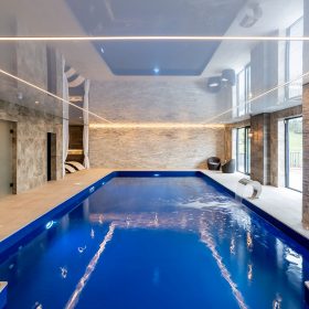 Pool & living spaces