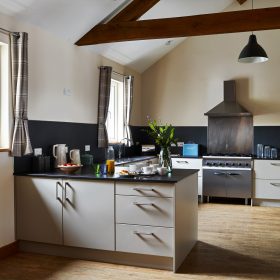 Cambrian Retreat - kate & tom's Large Holiday Homes