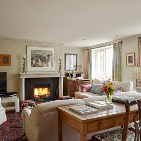 Chalke Valley House - kate & tom's Large Holiday Homes