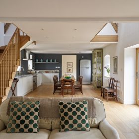 Chalke Valley House - kate & tom's Large Holiday Homes