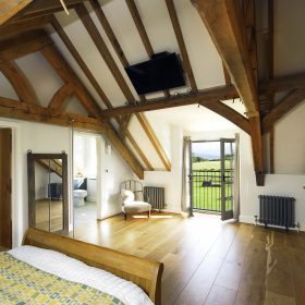 Coed Farm - kate & tom's Large Holiday Homes