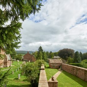 Eden Valley Hall Farm - kate & tom's Large Holiday Homes