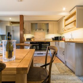 Featherstone Farm - kate & tom's Large Holiday Homes