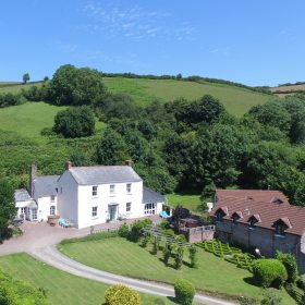 Coombe House - kate & tom's Large Holiday Homes