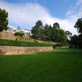 Godolphin Hall - kate & tom's Large Holiday Homes