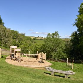  Barcroft Manor - kate & tom's Large Holiday Homes