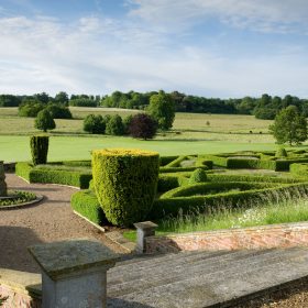 Goodnestone Park - kate & tom's Large Holiday Homes