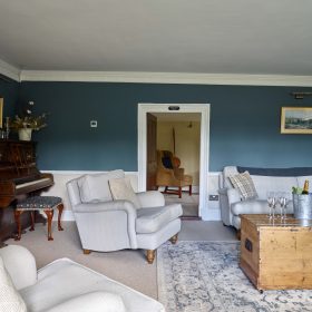 Holwell Farmhouse - kate & tom's Large Holiday Homes