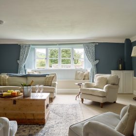 Holwell Farmhouse - kate & tom's Large Holiday Homes