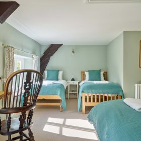 Holwell Farmhouse - kate & tom's Large Holiday Homes