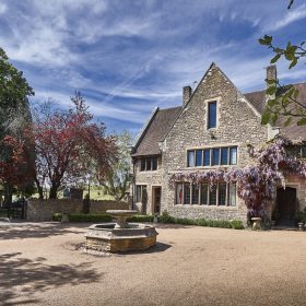 The House in The Shoe - kate & tom's Large Holiday Homes