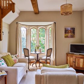 Melksham Court - kate & tom's Large Holiday Homes