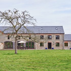  The Stables and Granary - kate & tom's Large Holiday Homes