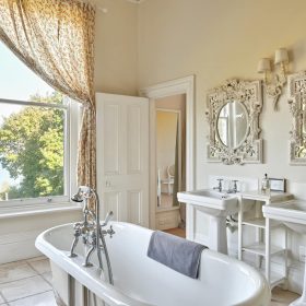  Solent View Manor - kate & tom's Large Holiday Homes