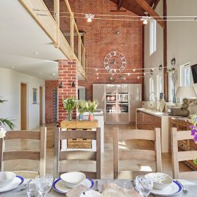  Orchard Hill Barn - kate & tom's Large Holiday Homes