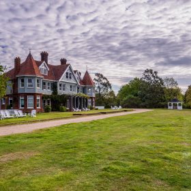 Osea Manor - kate & tom's Large Holiday Homes