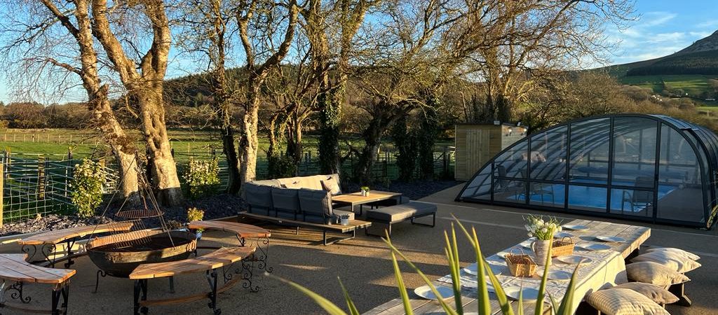 The Hunting Lodge - kate & tom's Large Holiday Homes