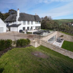 Manor on the Cove - kate & tom's Large Holiday Homes