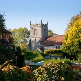 Royal Tudor Manor - kate & tom's Large Holiday Homes