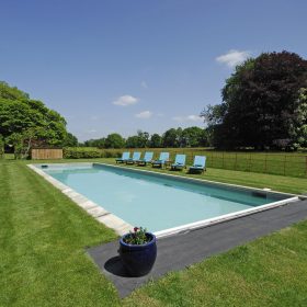 South Downs Farm - kate & tom's Large Holiday Homes