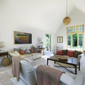 South Downs Farm - kate & tom's Large Holiday Homes