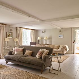 Shalfleet Manor - kate & tom's Large Holiday Homes