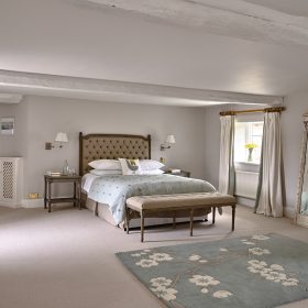 Shalfleet Manor - kate & tom's Large Holiday Homes