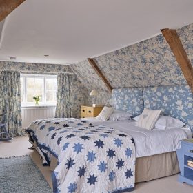 Shalfleet Manor - kate & tom's Large Holiday Homes