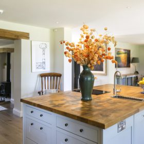 South Downs Farm - kate & tom's Large Holiday Homes