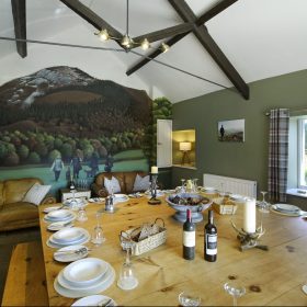  The Hunting Lodge - kate & tom's Large Holiday Homes