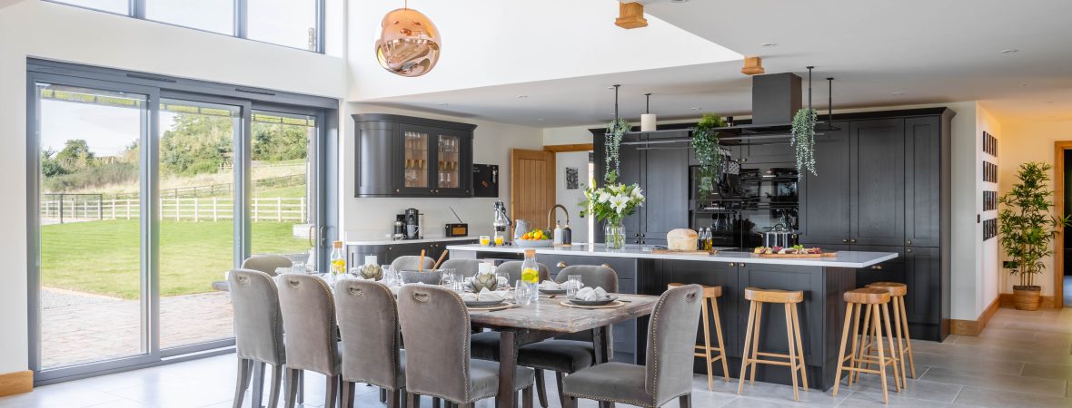 Somerton Barn - kate & tom's Large Holiday Homes