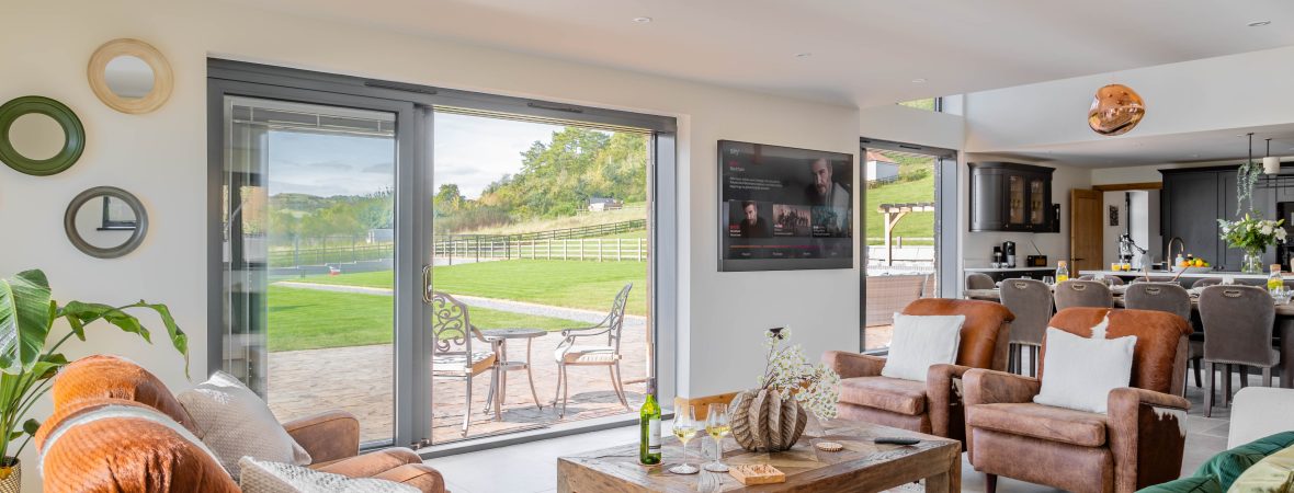 Somerton Barn - kate & tom's Large Holiday Homes