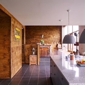 The Shed - kate & tom's Large Holiday Homes