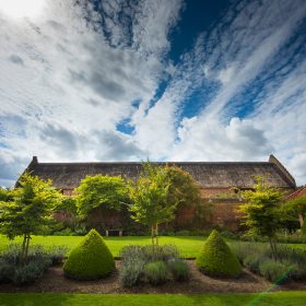 Tudor Hall Estate - kate & tom's Large Holiday Homes