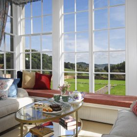 Beacon Hall - kate & tom's Large Holiday Homes