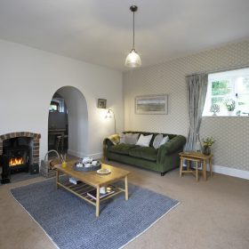 Beacon Hall - kate & tom's Large Holiday Homes