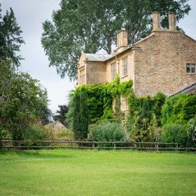 Walnut Tree Manor - kate & tom's Large Holiday Homes