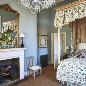  Wolterton East Wing - kate & tom's Large Holiday Homes