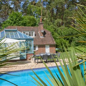 Woodland House - kate & tom's Large Holiday Homes