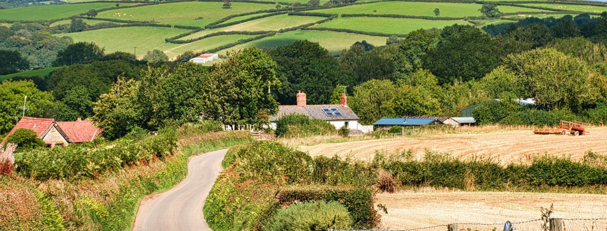Holwell Farmhouse - kate & tom's Large Holiday Homes