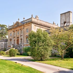 Frampton Court - kate & tom's Large Holiday Homes