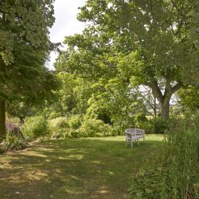 Suffolk Mansion - kate & tom's Large Holiday Homes