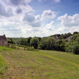 Cotswold Valley Court - kate & tom's Large Holiday Homes