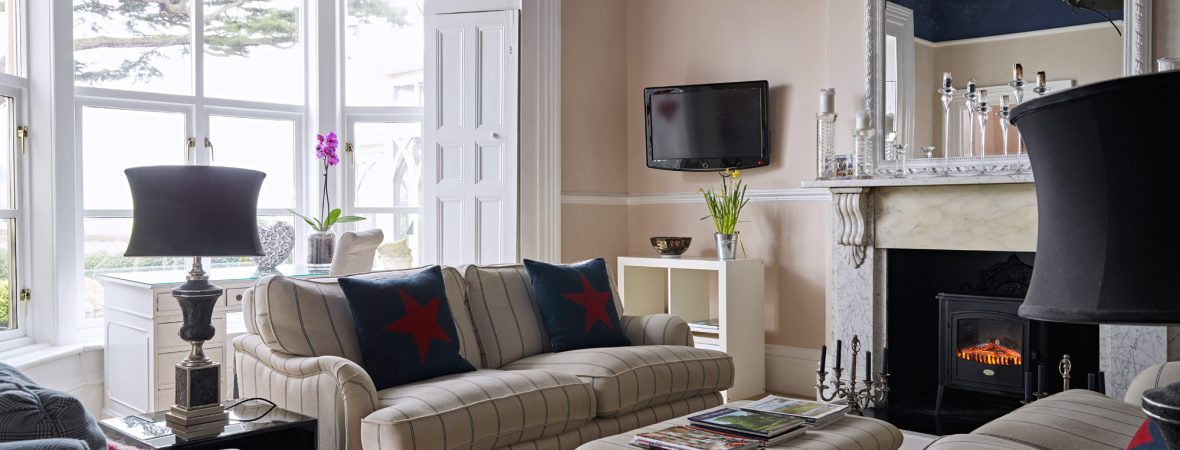 Albaston Lodge - kate & tom's Large Holiday Homes