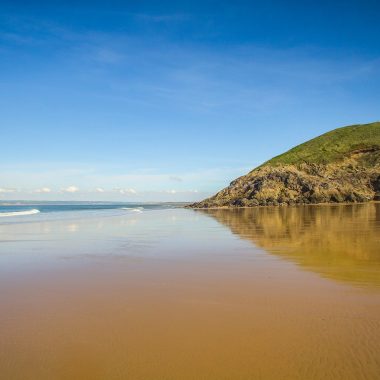 5 Reasons to Go Coastal - kate & tom's Large Holiday Homes