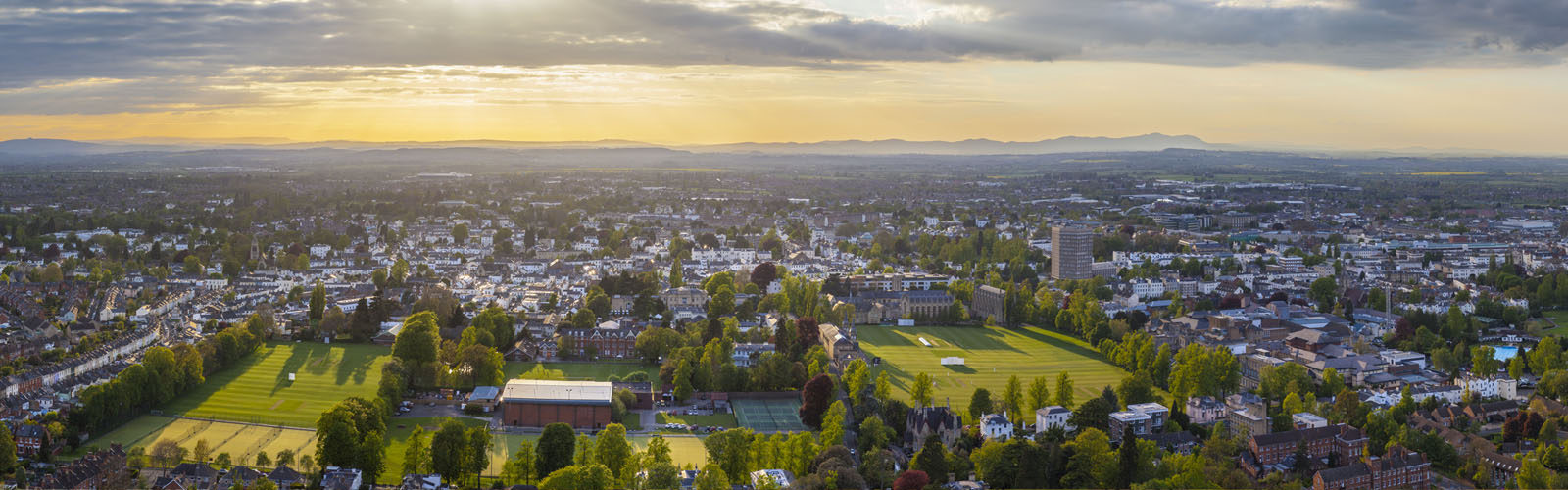 Panoramic view of cheltenham.